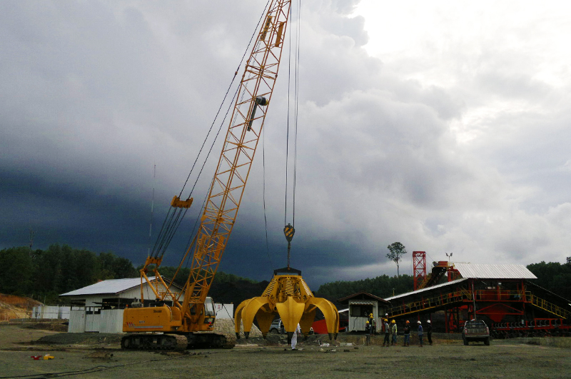 Kardesler Grab and Machine